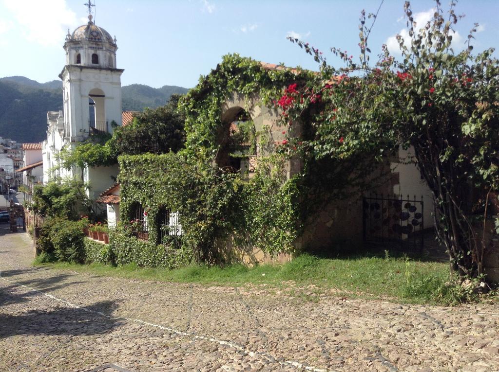 Posada de la Mision, Hotel Museo y Jardin Taxco de Alarcon Bagian luar foto
